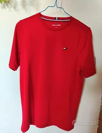 Tommy Hilfiger T shirt