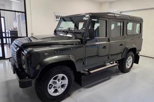 LAND ROVER Defender 110 2.4 TD4 SE UNICOPROPIETR
