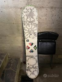 Tavola da snowboard Nitro 146 Sciolinata