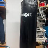 Sacco boxe kickboxing completo di staffa fissaggio