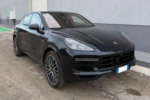 Porsche Cayenne Coupé 4.0 V8 Turbo S E-Hybrid 680 
