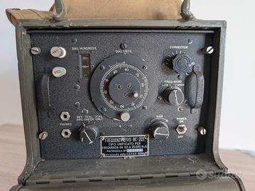 Frequenzimetro BC 221