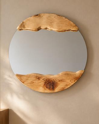 Specchi artigianali con cornici in legno naturali