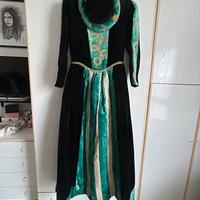 Vestito d’epoca in velluto