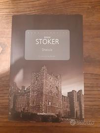 Dracula       Bram Stoker 