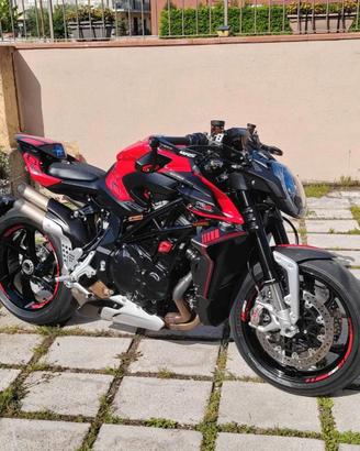 MV AGUSTA BRUTALE 1000 RS