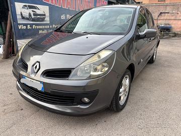 renault clio diesel 85CV