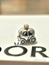 Charm pandora carrozza con corona 14k