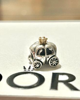 Charm pandora carrozza con corona 14k