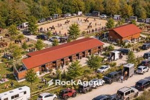 Immobile di 300 m² con 4 locali a Civitella del Tr