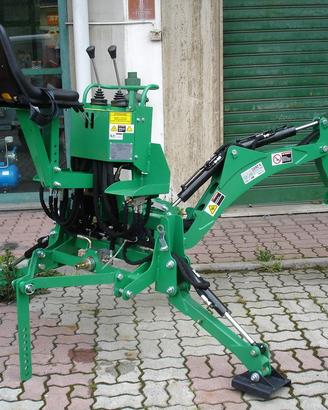 Retroescavatore Servoassistito