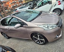 Peugeot 208 1.4 HDi 68 CV 3 porte Allure