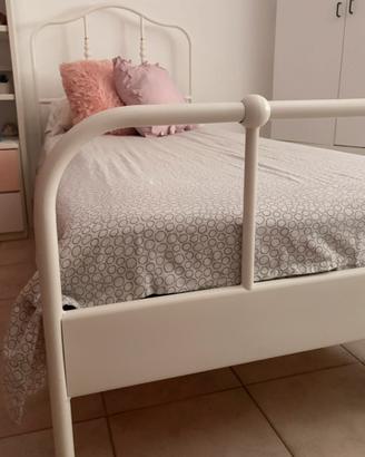 Letto Singolo Ikea in Ferro Battuto (Come Nuovo)