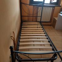 struttura da letto in ferro