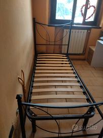 struttura da letto in ferro