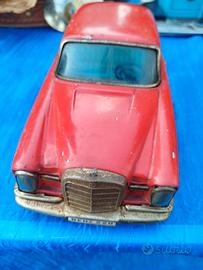 modellino Mercedes latta bandai  vintage 