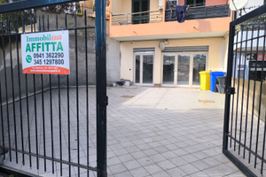 Ampio magazzino in zona Roccone Patti ME