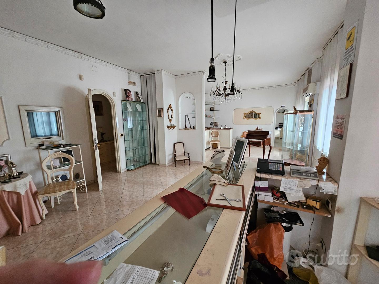 Negozi con 4 vetrine fronte strada Marigliano - Vista 3