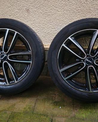 Cerchi in lega + gomme Hankook