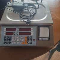 Cassa fiscale piu bilancia con scontrino