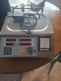 Cassa fiscale piu bilancia con scontrino