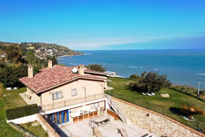 VL13 - Fossacesia villa sulla costa adriat