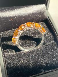 Anello oro bianco con 6 diamanti gialli naturali