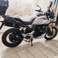 Moto Guzzi V85 TT - 2022