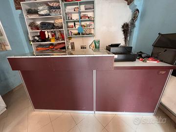 Banco bigiotteria da esposizione