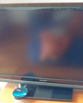 Televisore Sharp LCD 32 Pollici + decoder tv