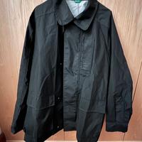 Giubbotto impermeabile uomo Benetton