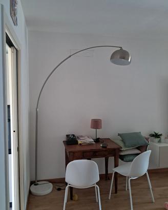 Lampada ad arco