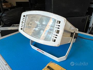 Faro alogeno (pezzi disponibili 6)