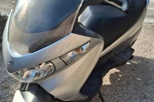 Suzuki Burgman UH 125 – 2008 – 26.000 km