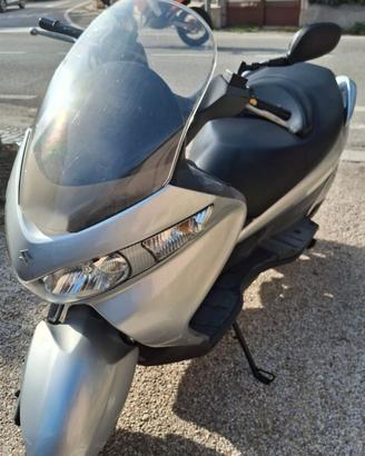 Suzuki Burgman UH 125 – 2008 – 26.000 km
