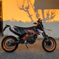 Ktm 690 smc-r guidabile A2