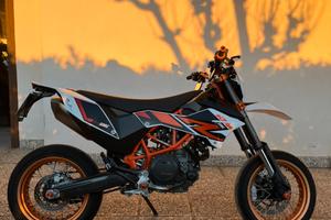 Ktm 690 smc-r guidabile A2