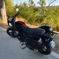 Moto Guzzi V7 850 2024 32.000 km
