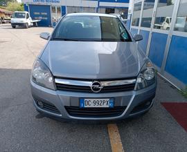 Opel Astra 1.4 16V Twinport 5 porte Enjoy
