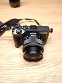 Fotocamera Mirrorless Canon EOS M6 + Tripod