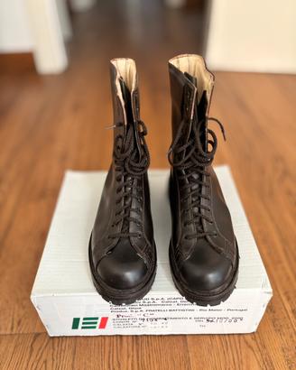 Anfibi militari marroni misura 42