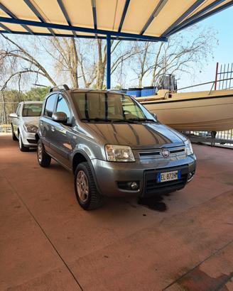 Fiat Panda 1.3 M.JET 4x4 CON GANCIO TRAINO
