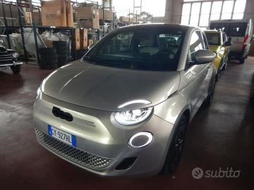 FIAT 500 Electric Elettrica Giorgio Armani 118cv