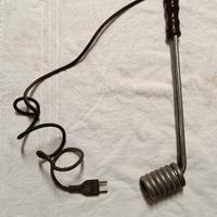 Antico riscaldatore acqua elettrico a serpentina