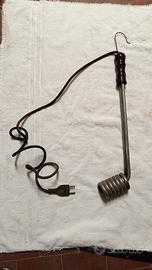 Antico riscaldatore acqua elettrico a serpentina