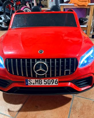 Mercedes glc 63 giocattolo 2 posti come nuova