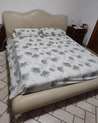 letto matrimoniale Dante Divani mod. Diva 