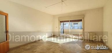 Appartamento 4,5 vani con garage a Giarre centro