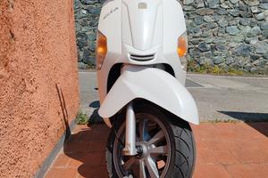 kymco 200i 4650km del 2011, visibile in Arenzano