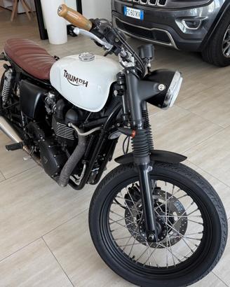 Triumph Bonneville cafe racer